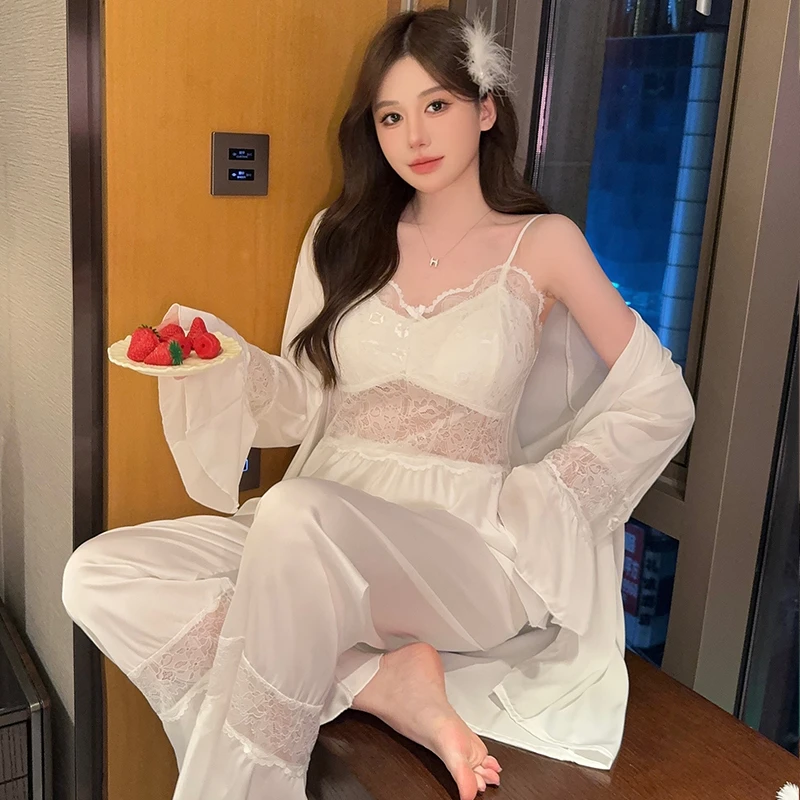 新款睡衣女款春夏天冰丝法式性感风吊带家居服三件套装【带胸垫】