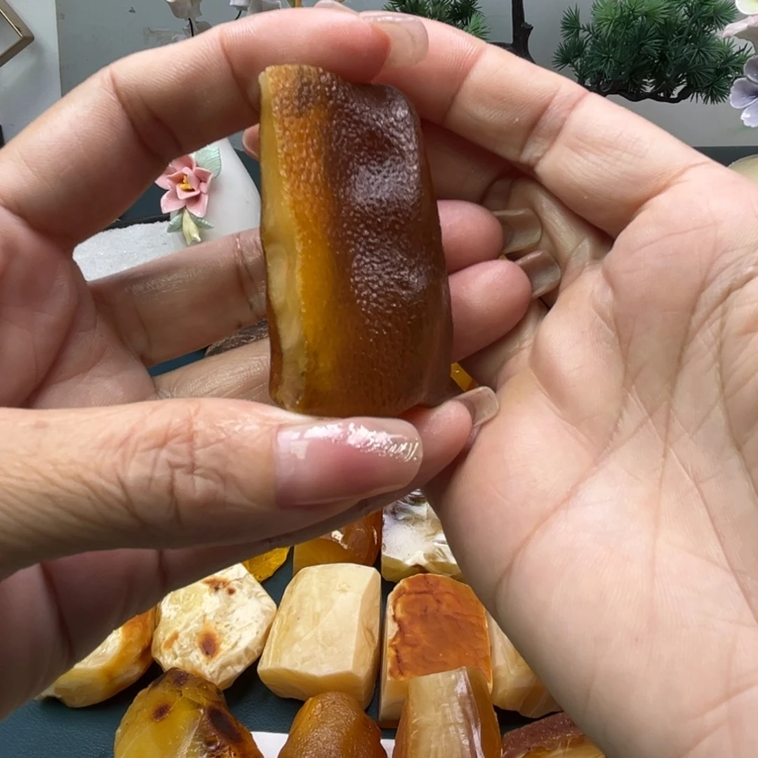 黄***闹定制琥珀未镶嵌蜜蜡原石