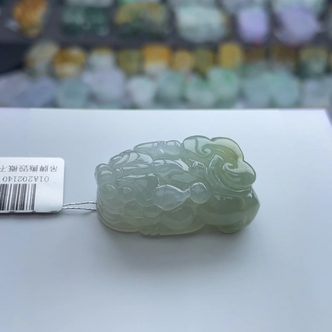 翡翠颈饰未镶嵌貔貅