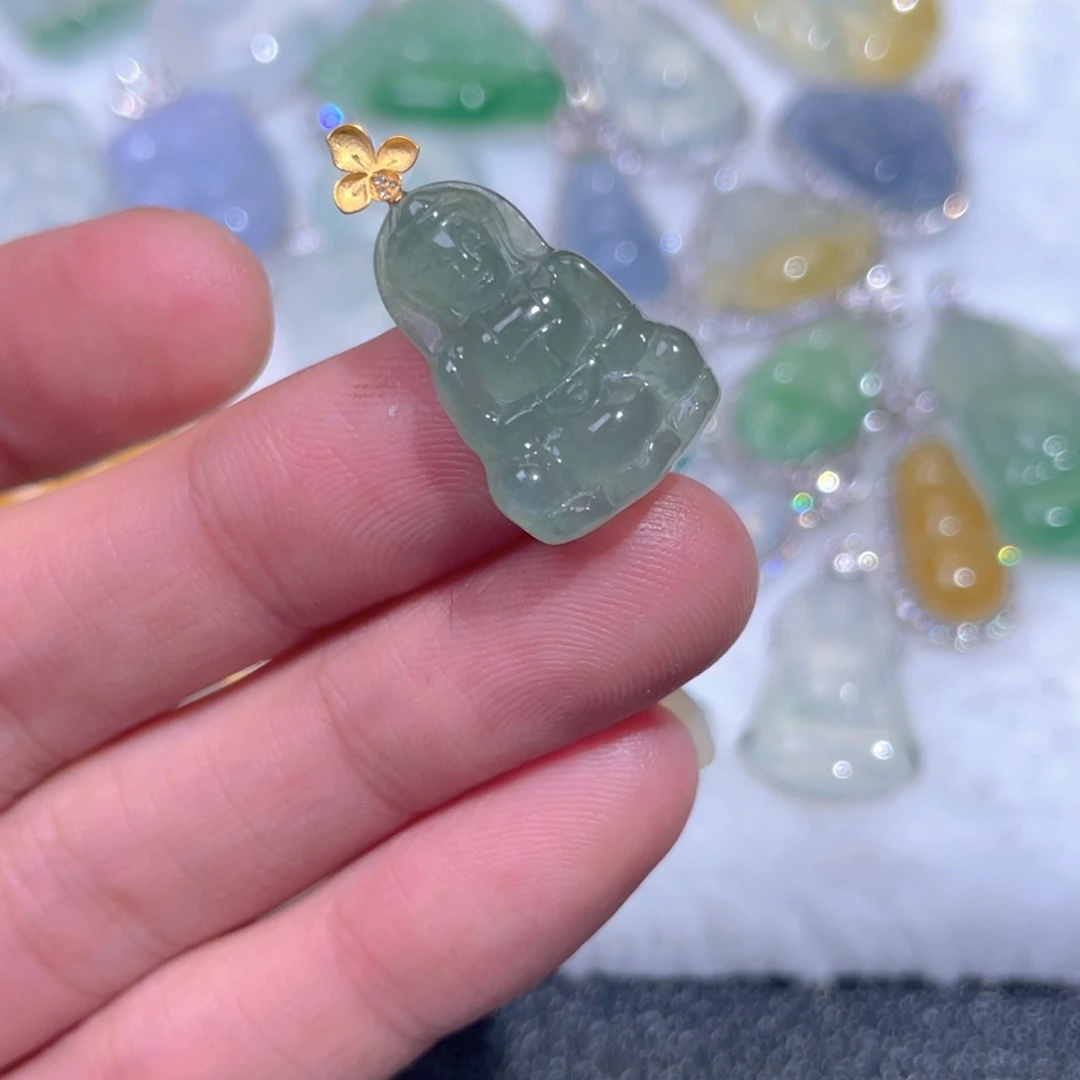 颈饰18K金镶嵌翡翠翡翠