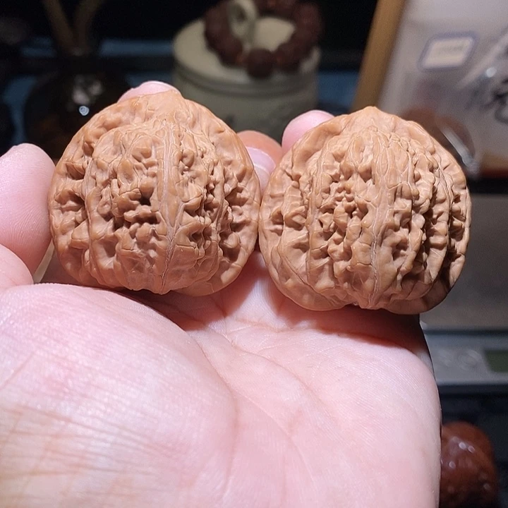 吊坠文玩核桃山一代望月