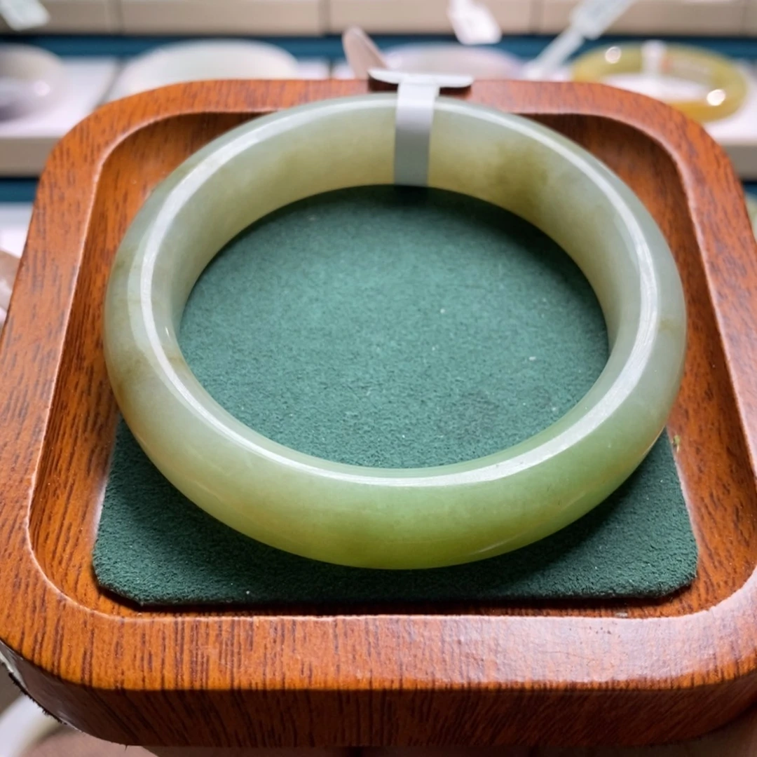 【闪购商品】和田玉（翠青玉）手镯未镶嵌