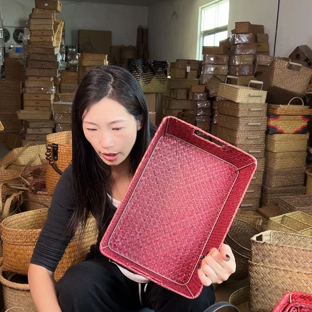 爱***嗨草编包/草编收纳盒带瑕疵