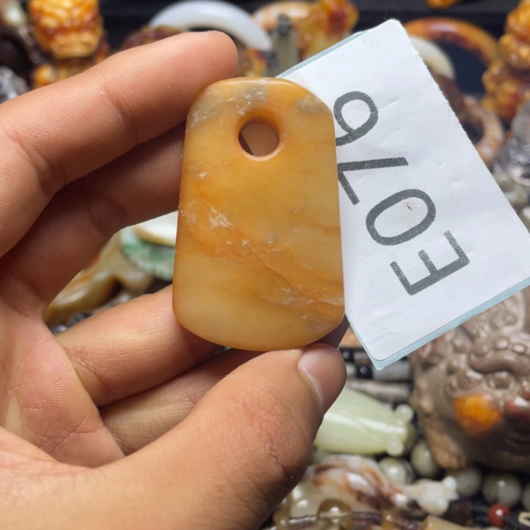 和田玉（糖玉）挂件未镶嵌