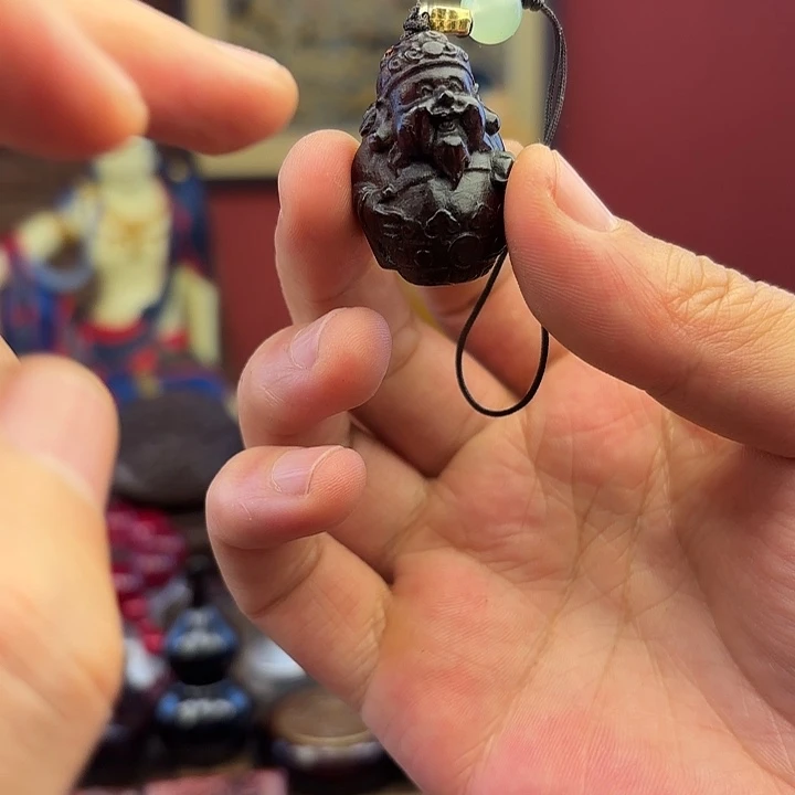 非洲紫檀（红花梨）无事牌财神钥匙扣