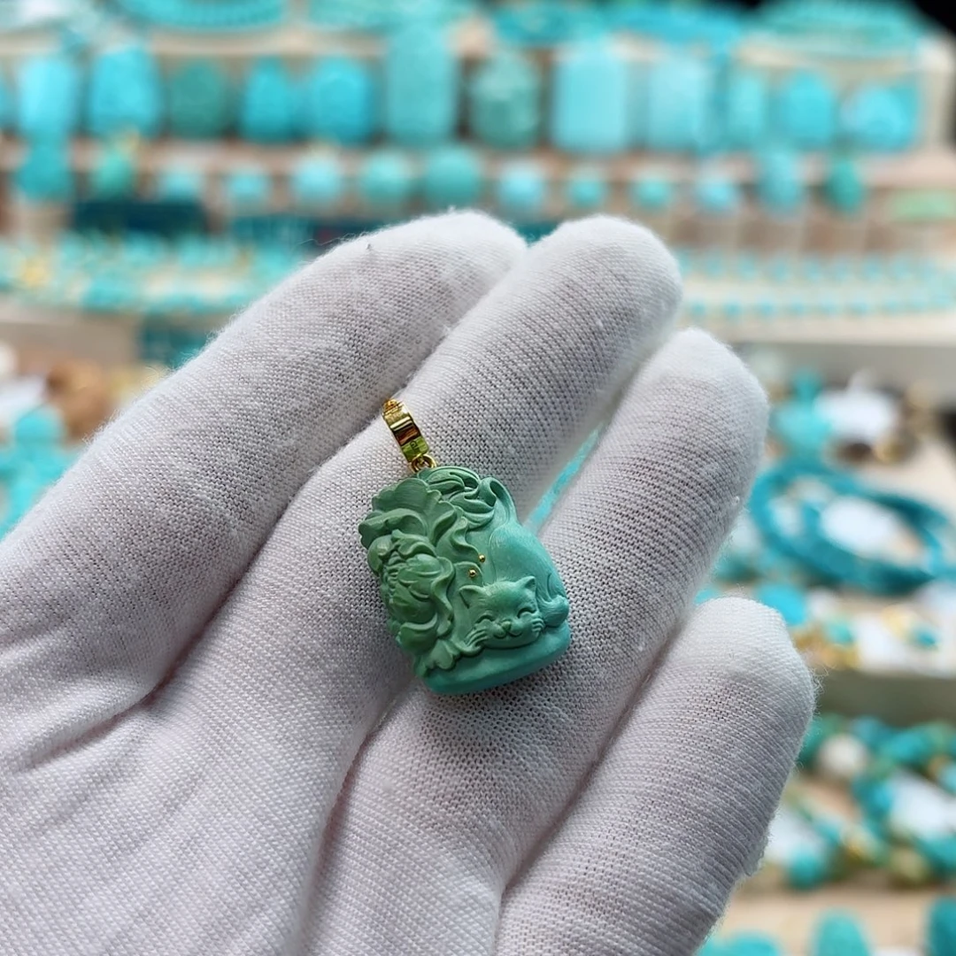 绿松石未镶嵌珠宝奇石