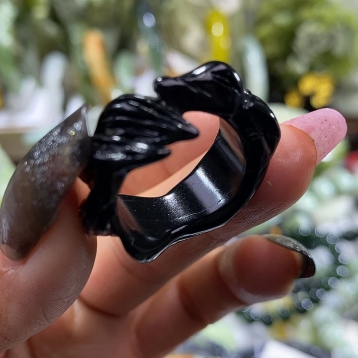 岫玉岫玉戒指足铂镶嵌