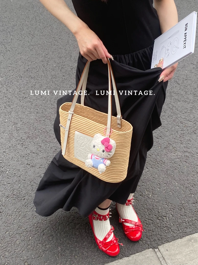 95新 LOEWE/罗意威 Lumi包展-草编菜篮子