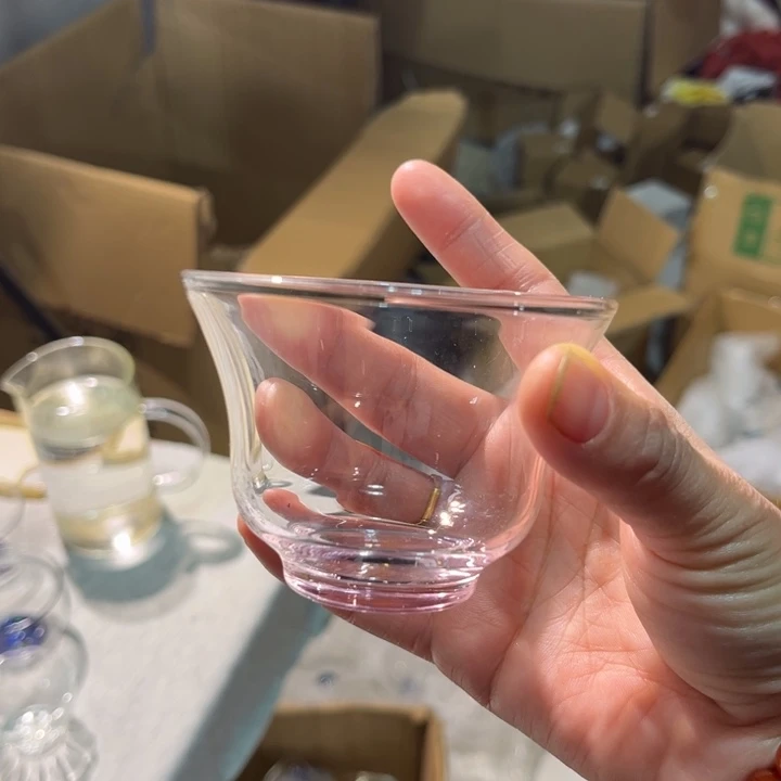 手工艺品玻璃清杯粉底两个