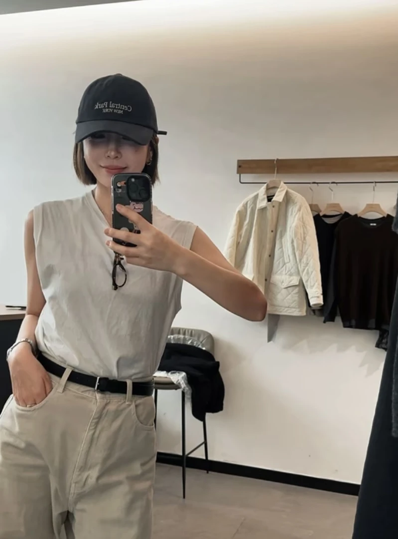 泡菜FEBRUARY 11 2025新款 圆领净版百搭无袖背心T恤