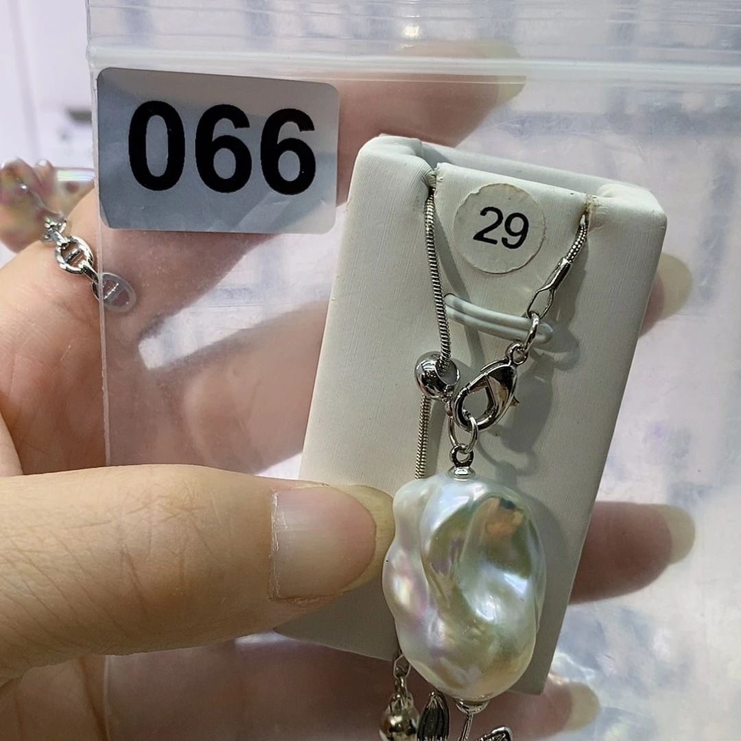 淡水珍珠合金颈饰