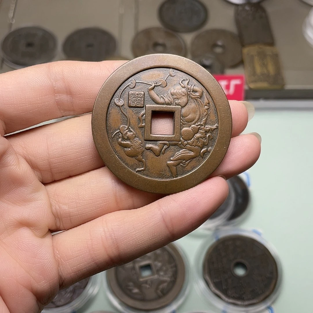 白**欢一物一拍，现场下单