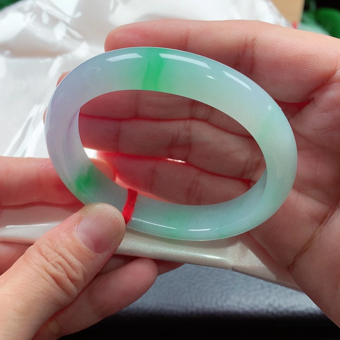 未镶嵌手镯（贵妃镯）翡翠96号，天然A货翡翠手镯