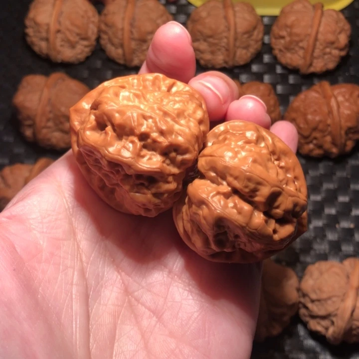 文玩核桃把件四深开三角蛙40