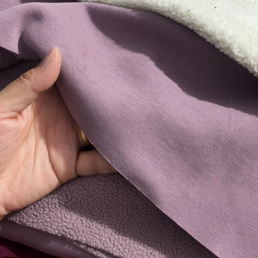 粉紫色一体颗粒绒1.7×2米长带螺纹