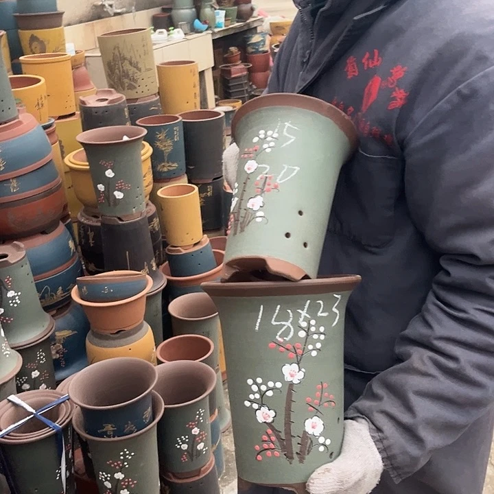 紫砂紫砂花盆和一