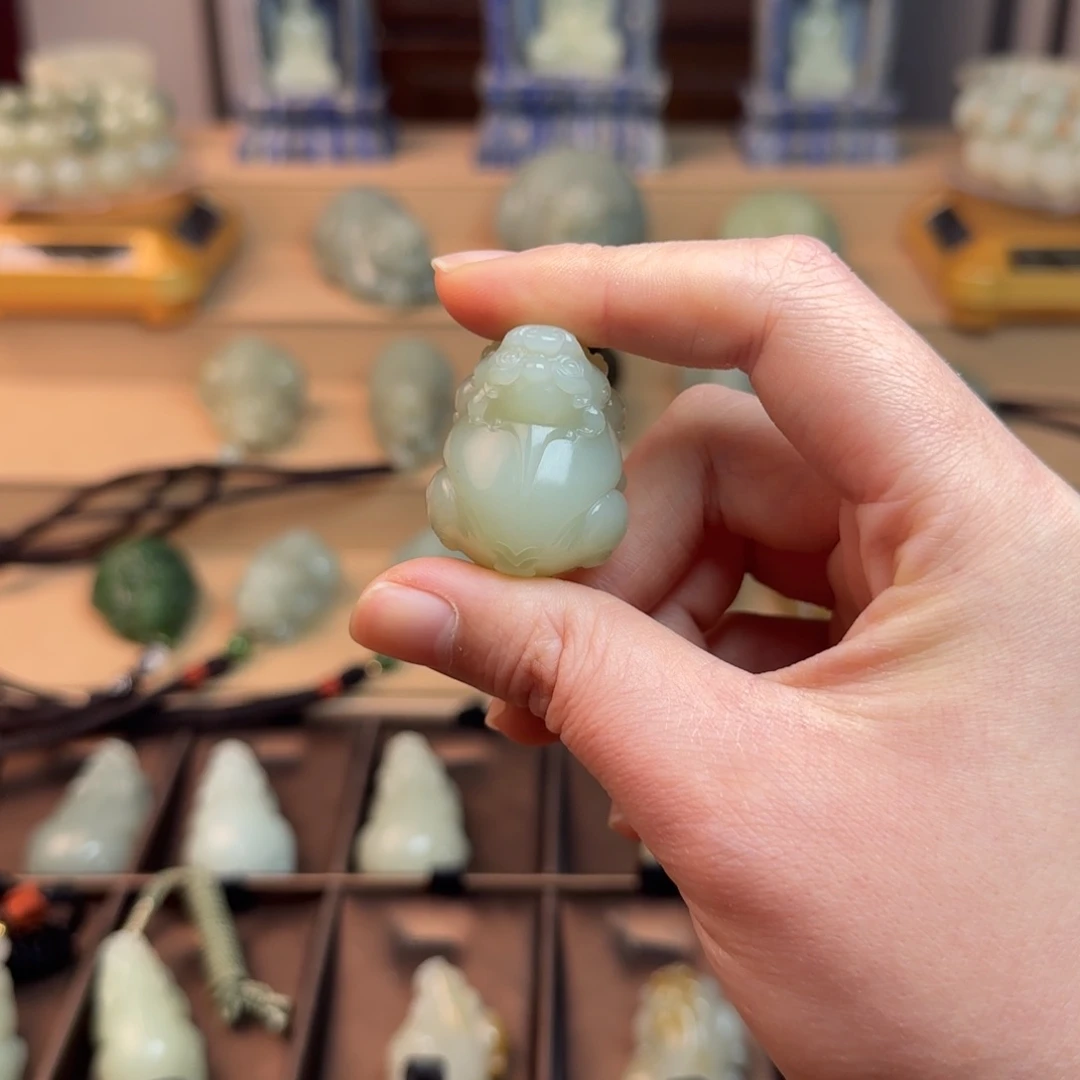 和田玉挂件未镶嵌Ƶ