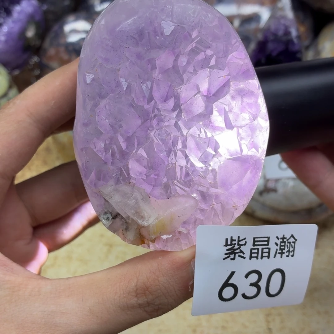 未镶嵌水晶大型摆件（非配饰）
