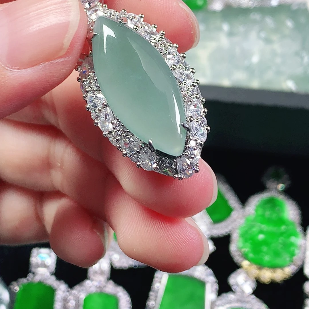 翡翠未镶嵌吊坠(不含链)