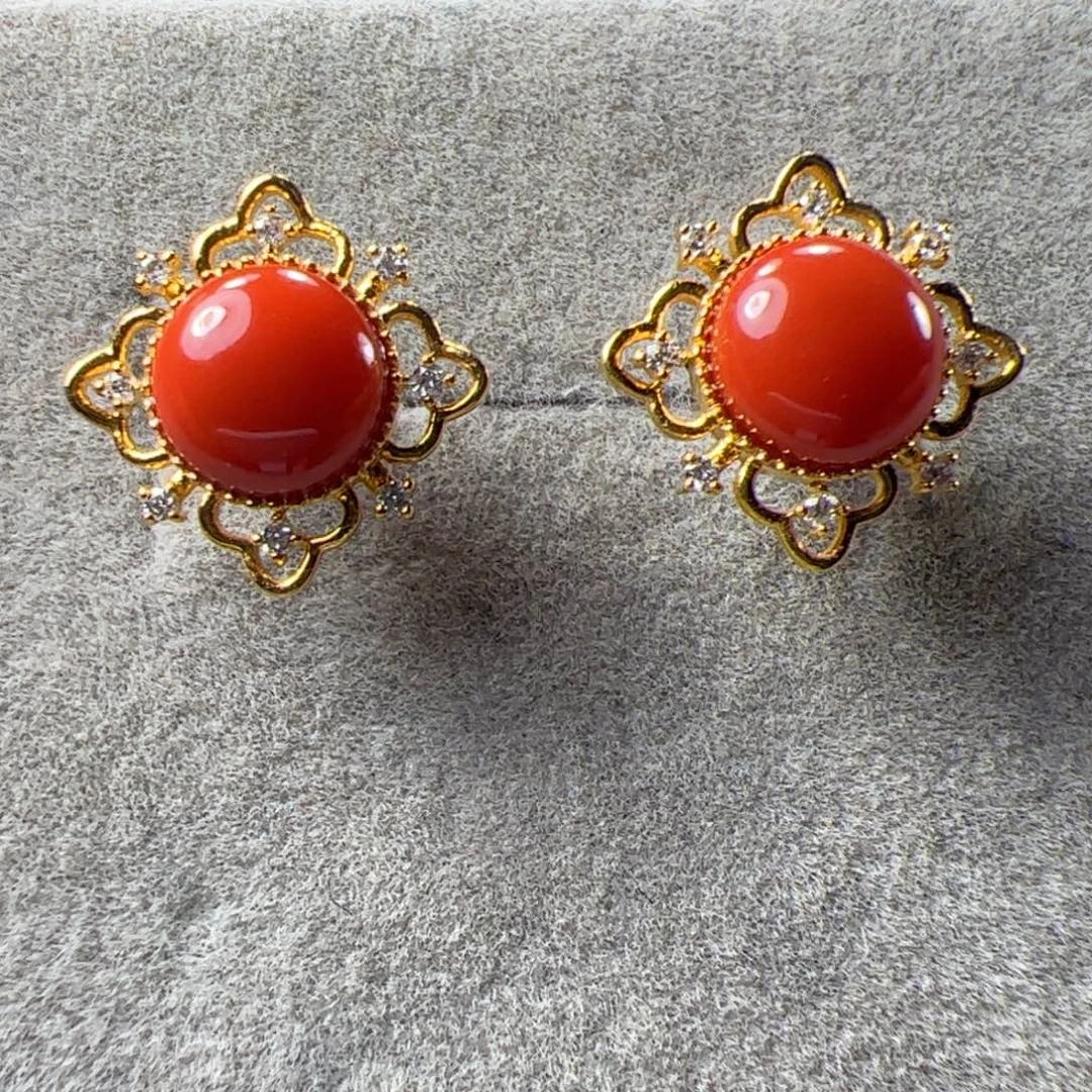 南红玛瑙18K金镶嵌耳钉