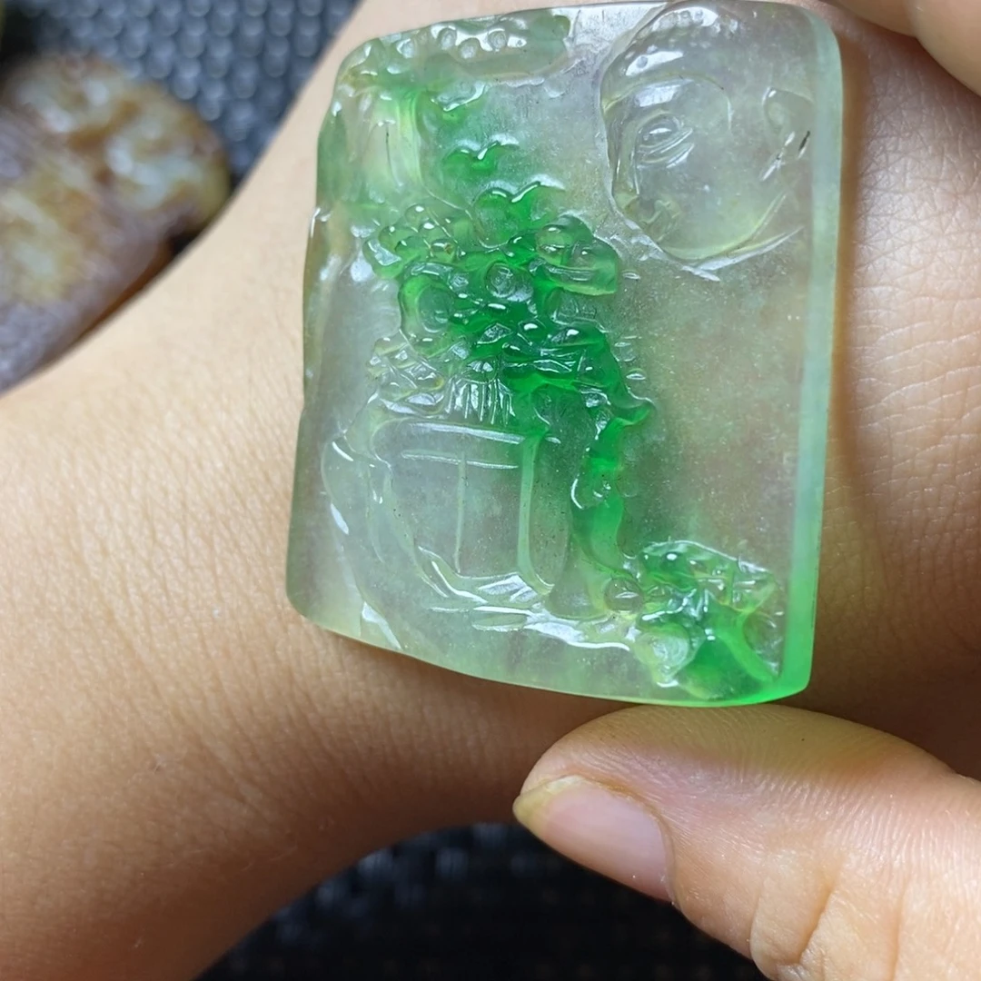 未镶嵌和田玉（糖玉）挂件