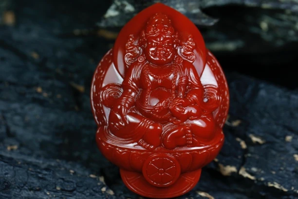 精品原矿南红黄财神