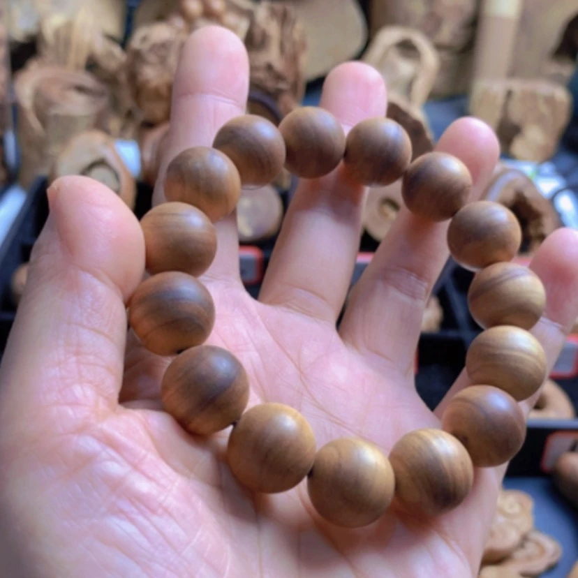 【闪购商品】木?****?原汁原味老山檀香