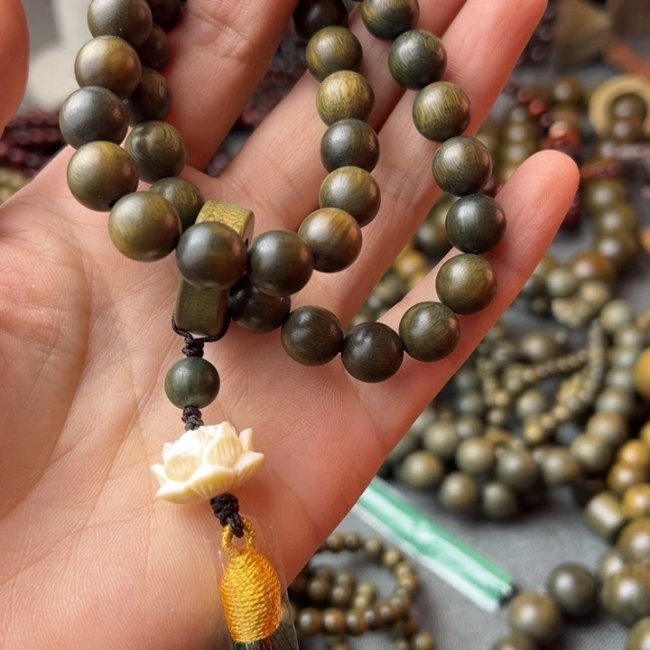 用***3木绿檀双圈1. 0手串0000000