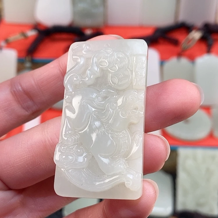 【闪购商品】颈饰未镶嵌和田玉