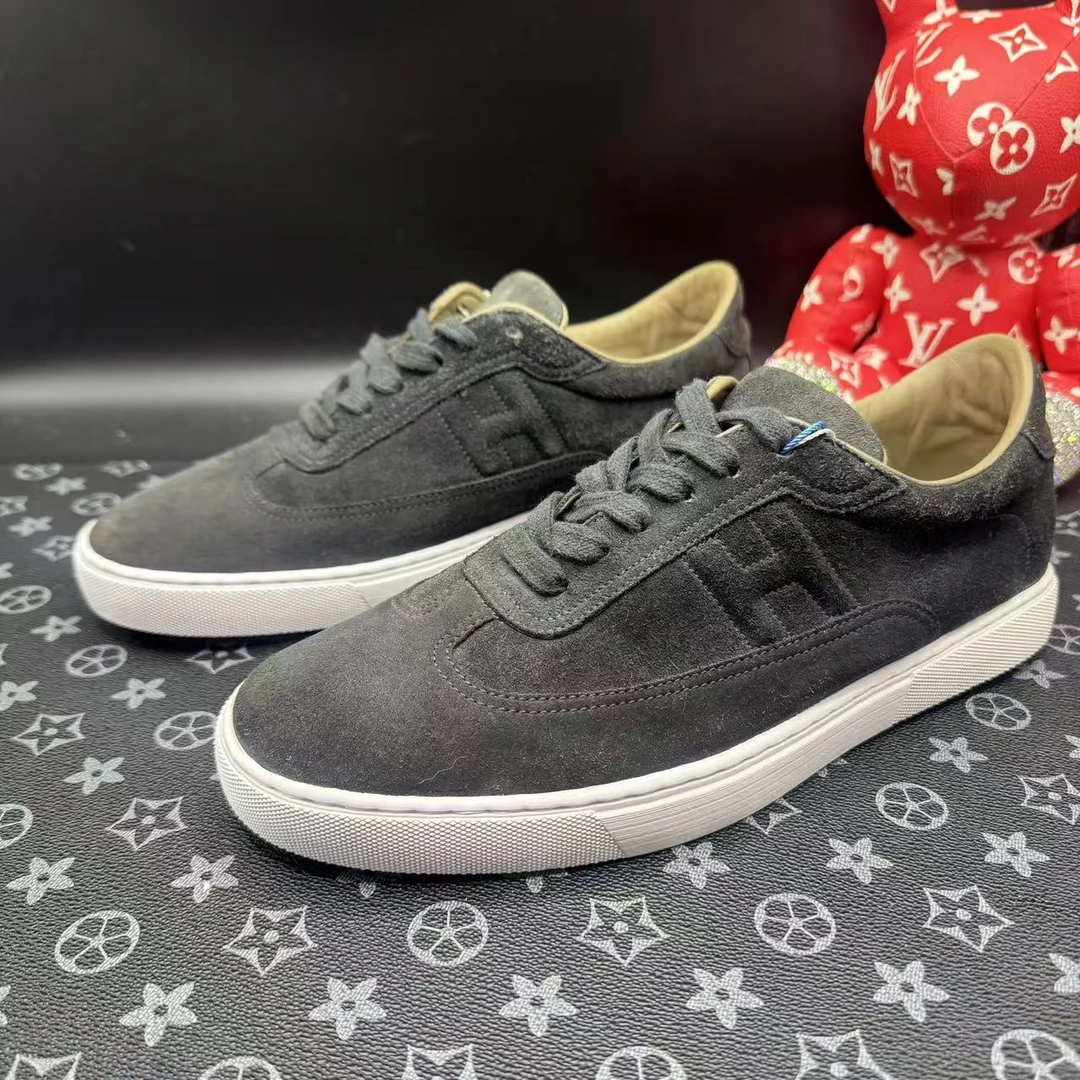 95新 Hermes/爱马仕 黑色麂皮面低帮板鞋40.5欧码kke746