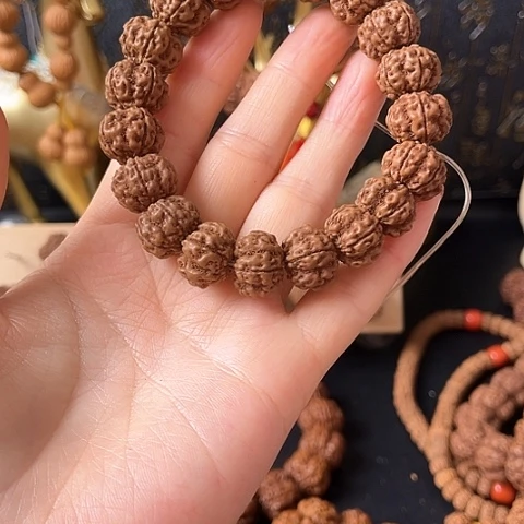 金刚菩提手串努***A15矮壮飞碟