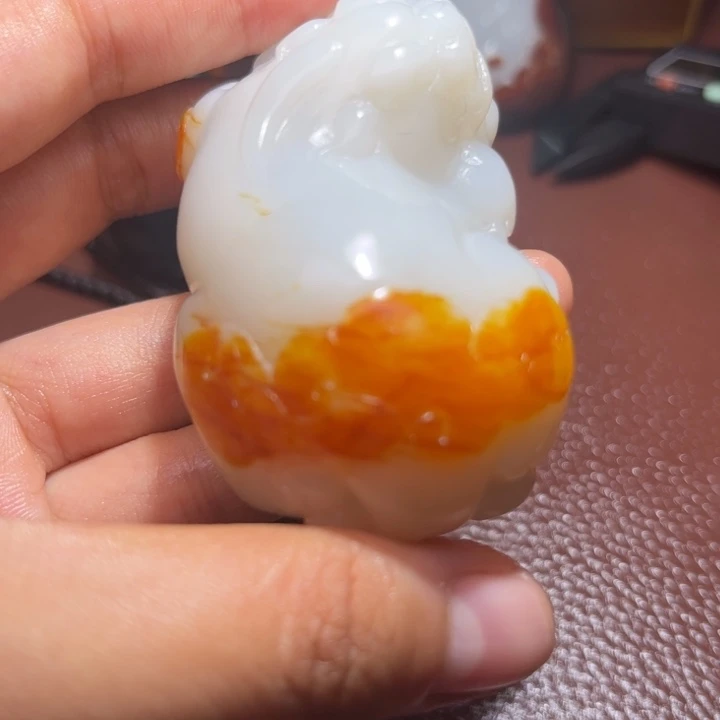 暖***男和田玉未镶嵌颈饰