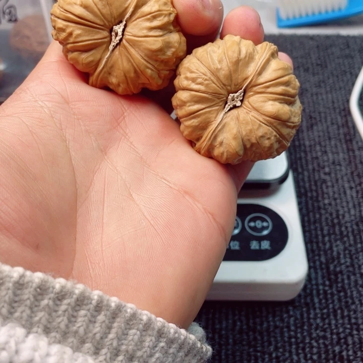 M***L吊坠文玩核桃南瓜