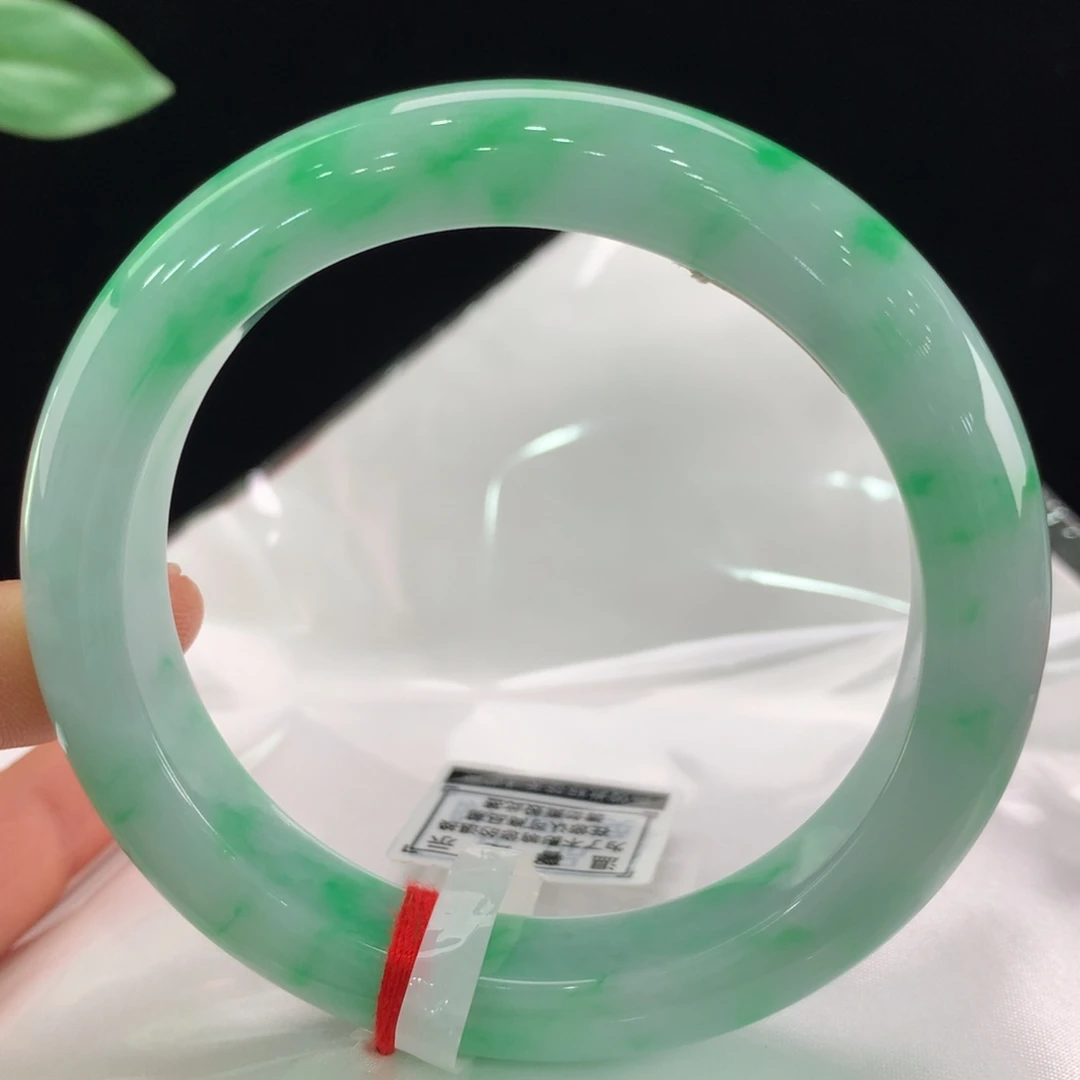 翡翠手镯未镶嵌111-0261