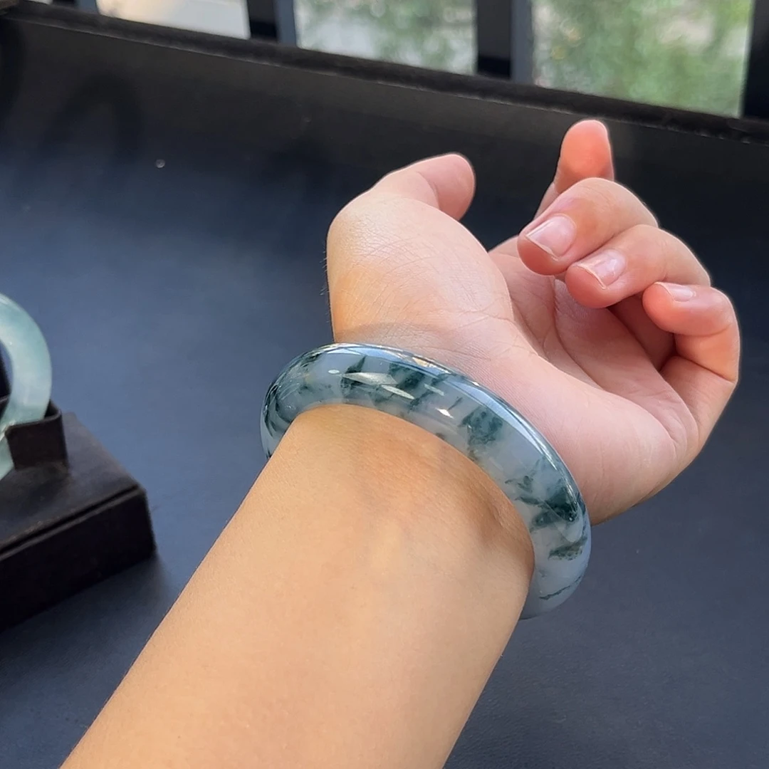 翡翠未镶嵌手镯莫奈花园