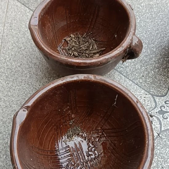 瓷片陶瓷盤子碗啥都有