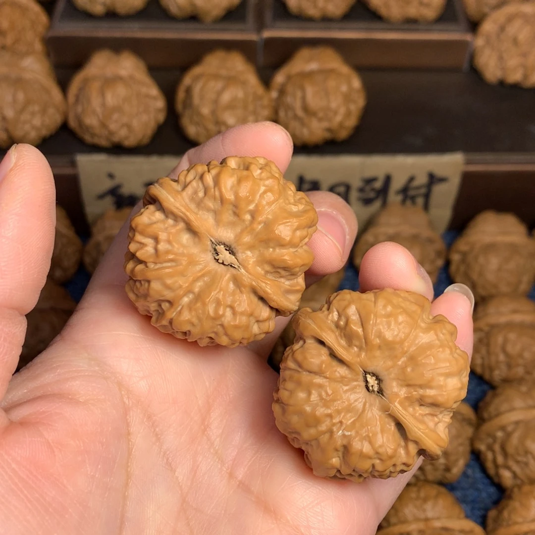 桃核吊坠二*酒蛤蟆核桃