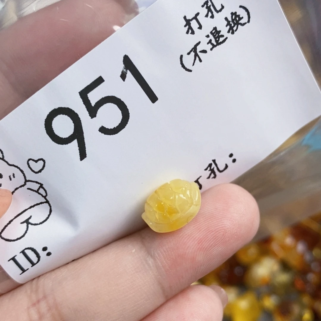 琥珀未镶嵌珠宝奇石