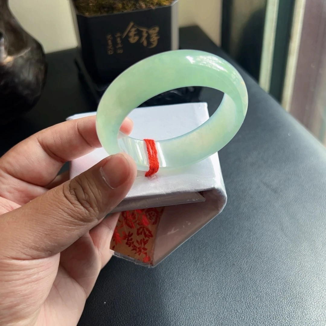 翡翠手镯未镶嵌圈口55-56