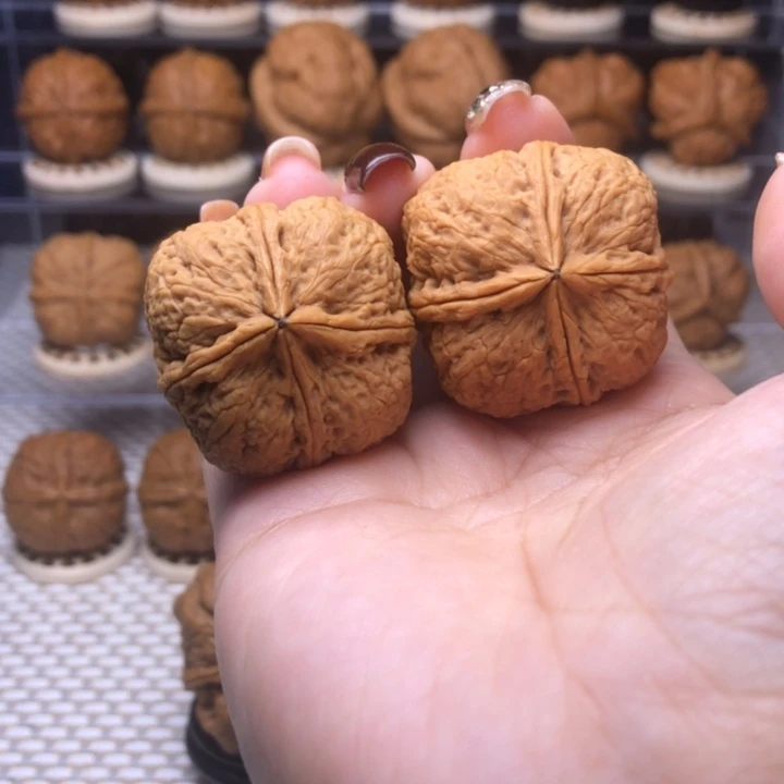 把件文玩核桃79号方块四楞36尺