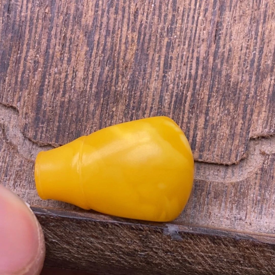 蜜蜡珠宝奇石未镶嵌