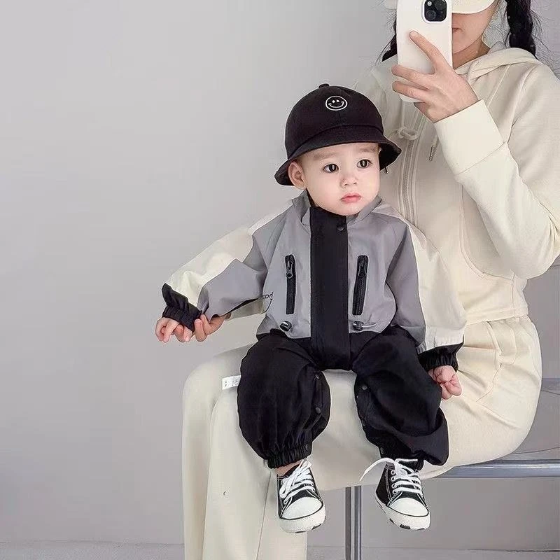 春秋季冲锋衣婴儿春秋男女宝宝洋气衣服连体衣外套哈衣爬服外出服