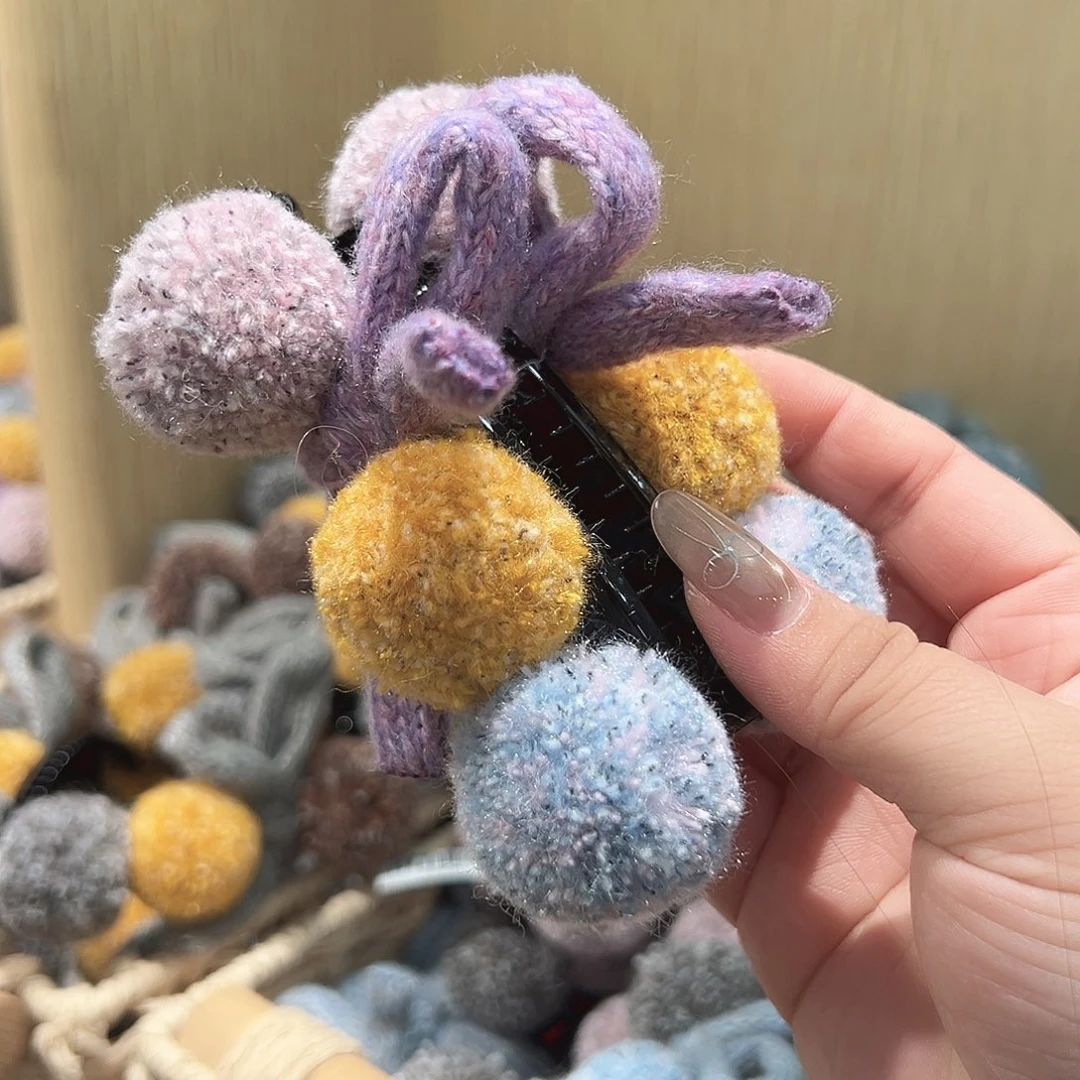 非金属粉蓝毛球香蕉夹