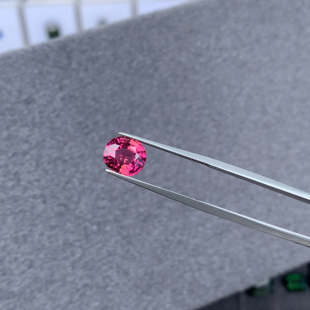 裸石未镶嵌碧玺2.76克拉