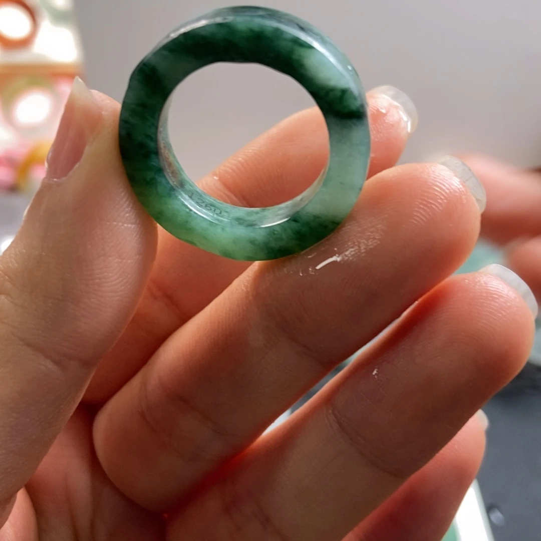 大***鸡定制翡翠未镶嵌翡翠