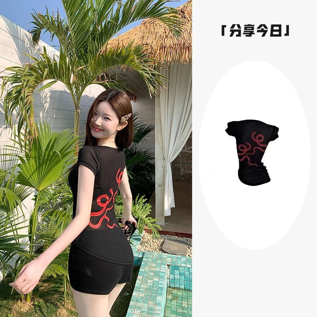 双红蛇印花设计感短袖t恤夏季新款方领修身显瘦辣妹时尚上衣女ins