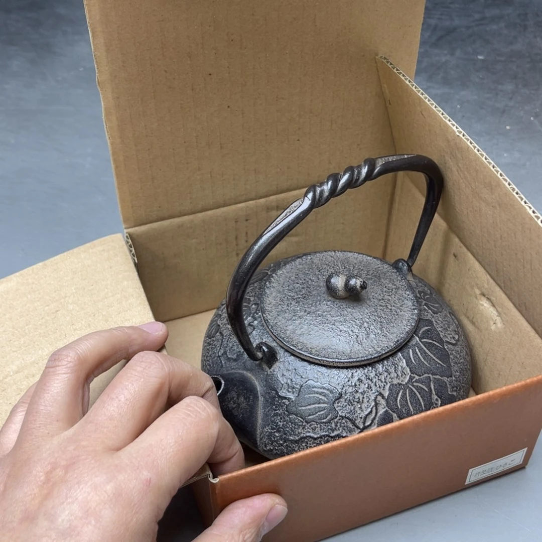 瓷片用****2密密麻麻地铺满了