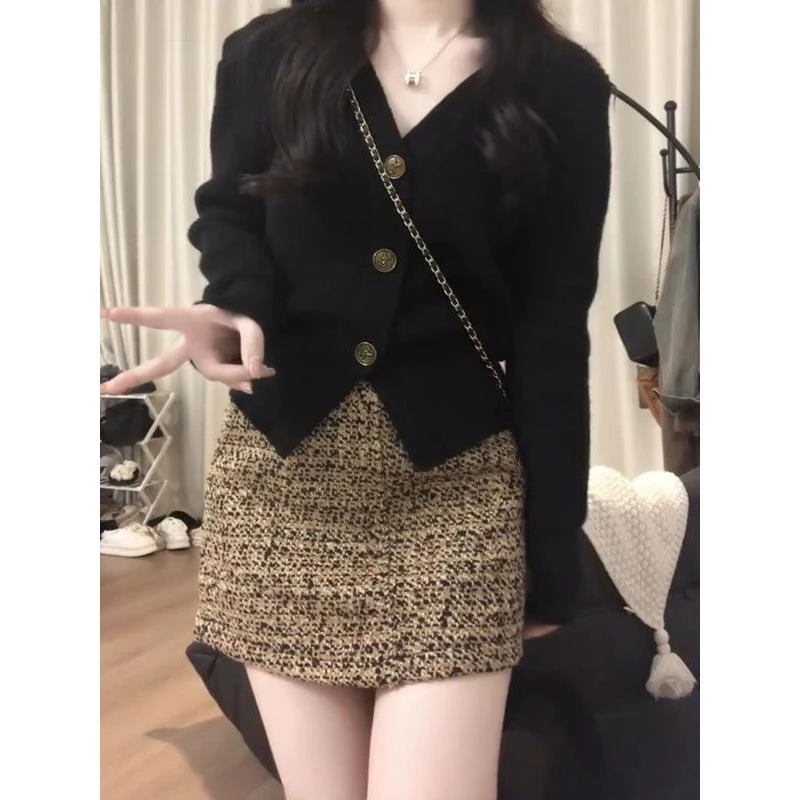 大码胖妹妹法式小香风套装春秋黑色短款针织开衫女气质毛呢半身裙