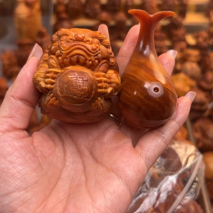 m***o太行崖柏手把件的设计和制作