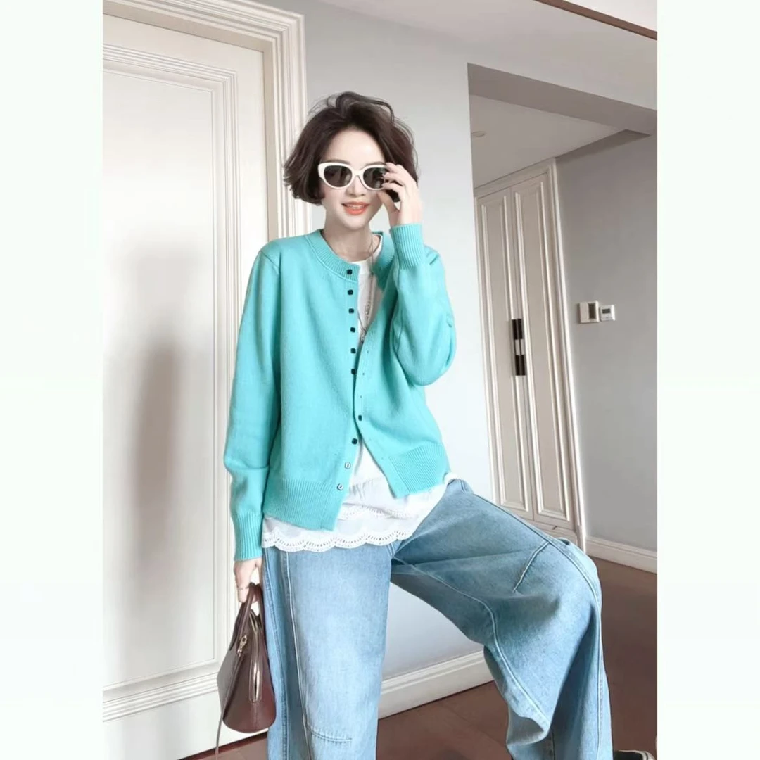 2025春季欧货新款单排扣圆领设计亮色系百搭洋气毛衣开衫